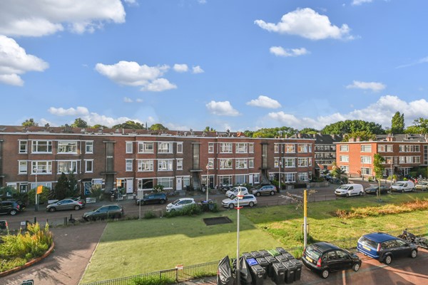 Medium property photo - Damasstraat 213, 2522 TP Den Haag